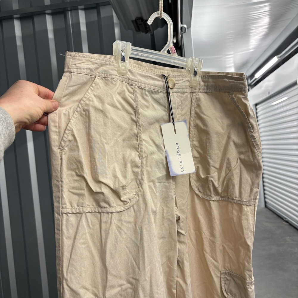NWT Angel Kiss Tan Lightweight Cargo Pants Back Elastic Waist Wide Leg Women’s L - Picture 4 of 16